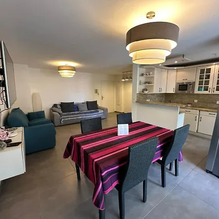 C058 Bel Spacieux Terrasse Centre